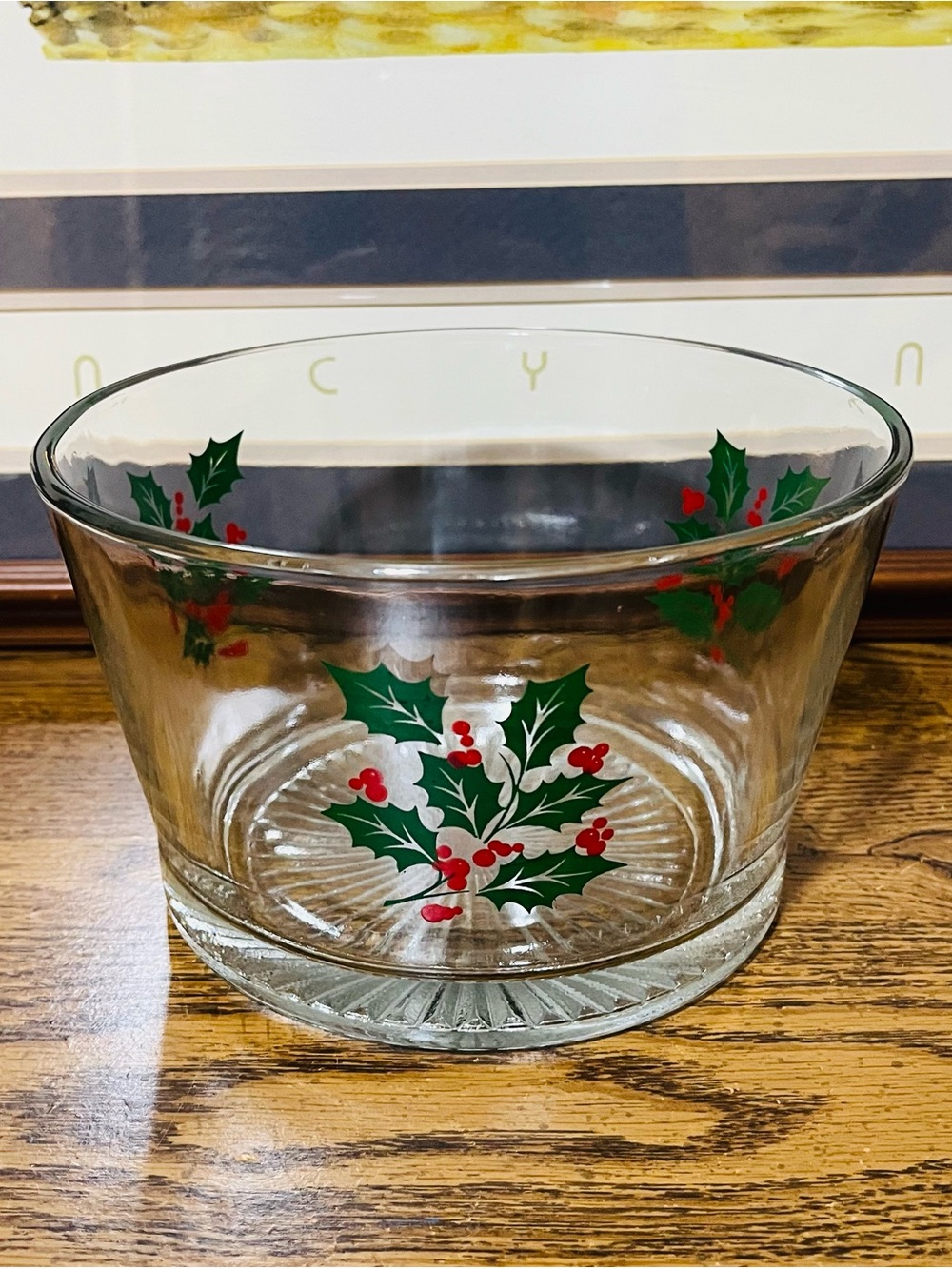 Vintage Indiana Glass Holly & Berries Serving Bowl 4 1/4” H And 7” D At Top USA
